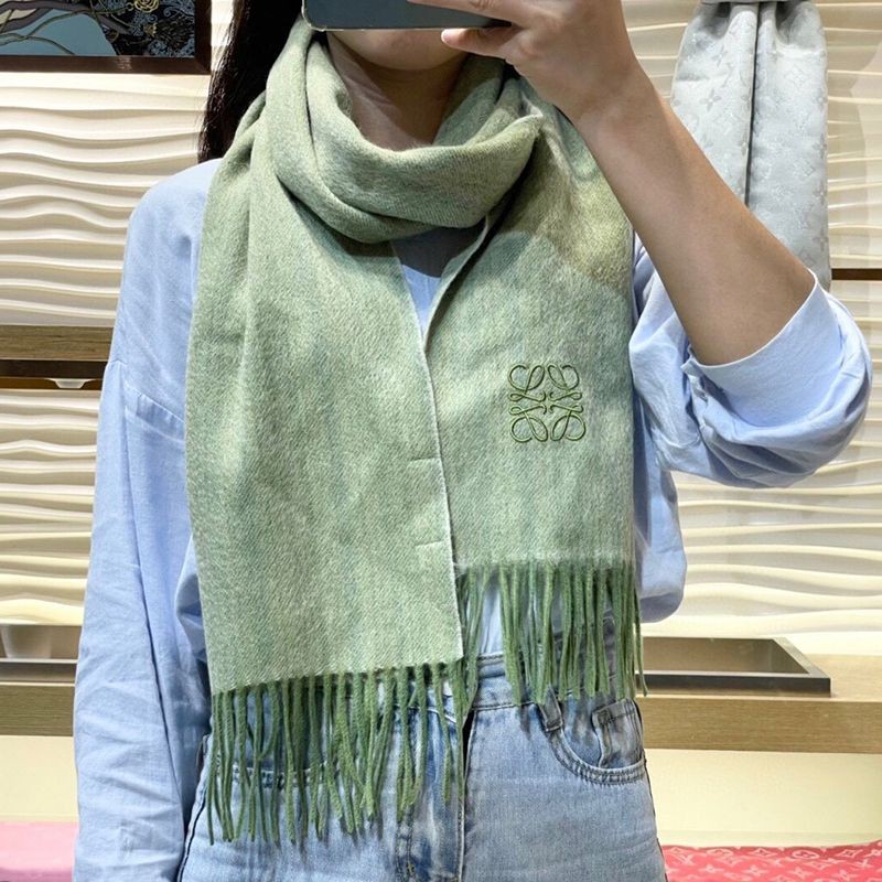 21-22AW Loewe Cashmere Scarf Replica loa67137 21-22AW Loewe Cashmere Scarf Replica loa67137