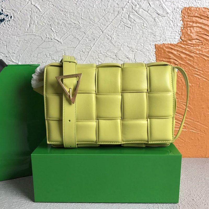 New sale Bottega Veneta Padded Cassette Replica Leather Crossbody Bag boc82579