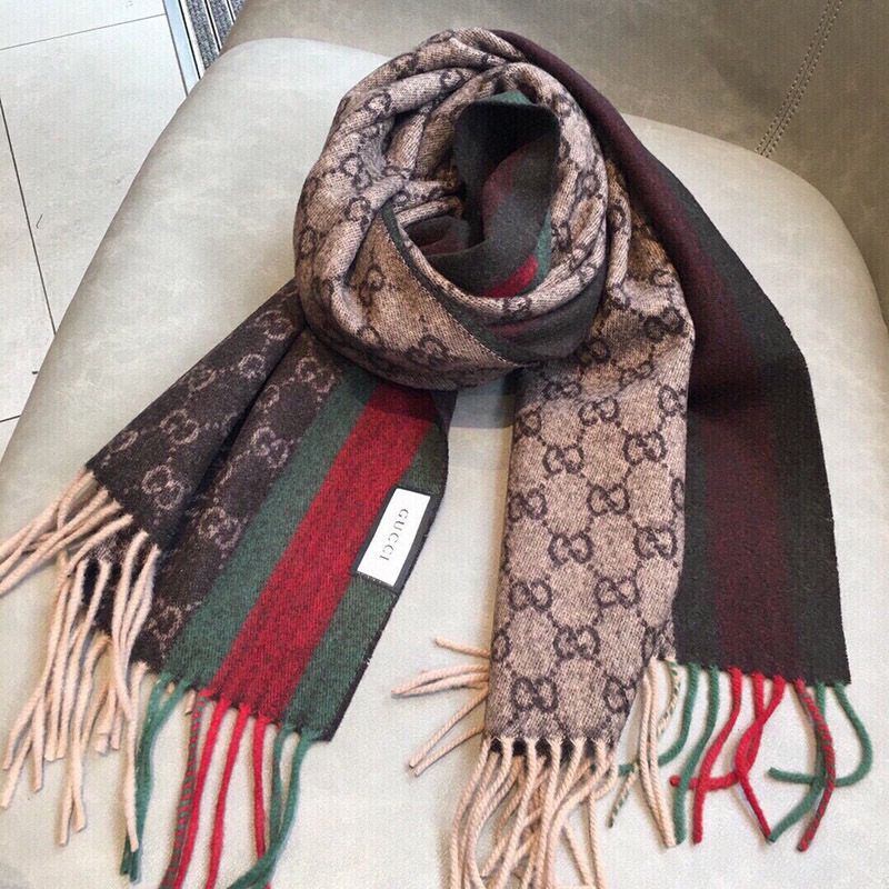 No. 1 in cumulative sales! Gucci GG Jacquard Wool Scarf gus93354