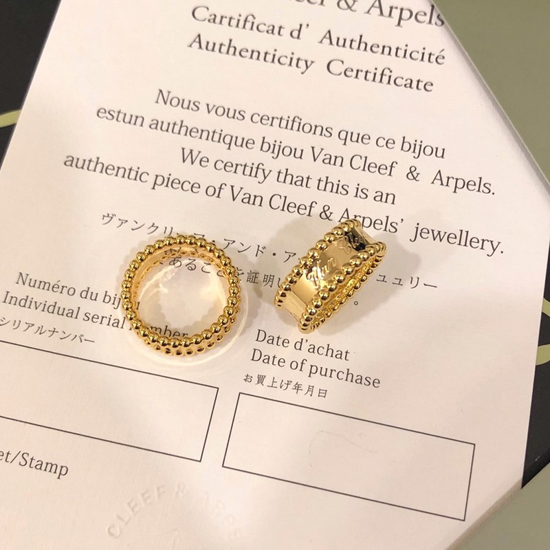 Rapidly rising in popularity ☆ Van Cleef & Arpels ☆ Perlée Senior Tulle Logo Ring VCARO3Y600