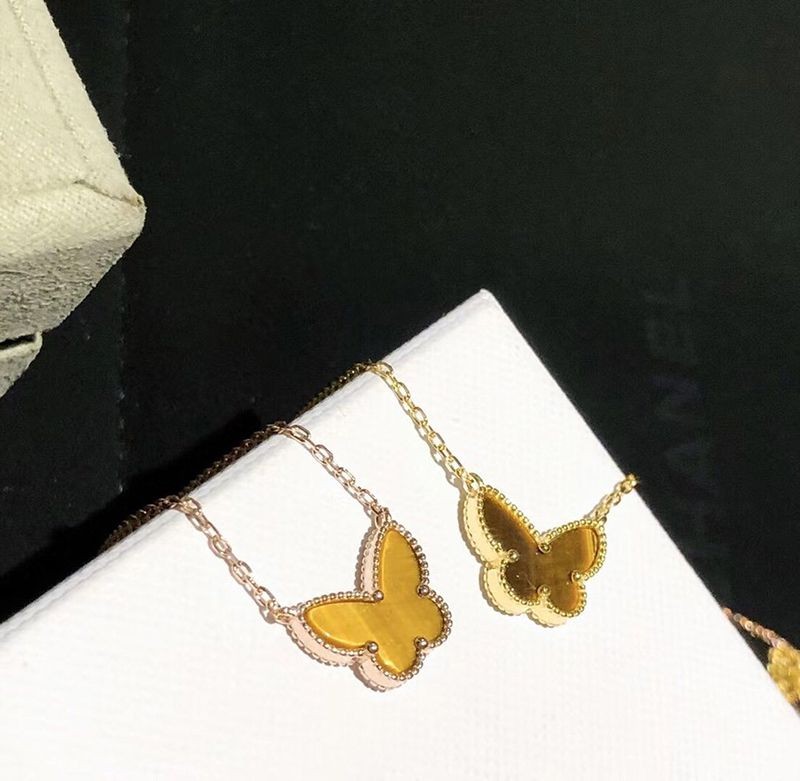 New for Autumn/Winter Van Cleef & Arpels Lucky Alhambra Papillon Pendant Replica VCARD98500