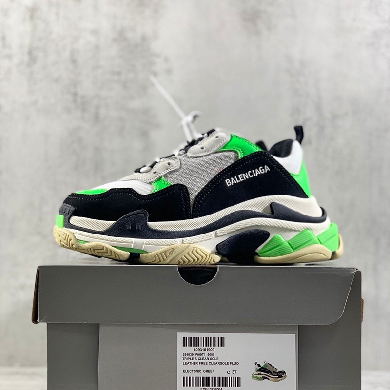 Free shipping and customs duties Balenciaga Triple S fake sneakers baj30426