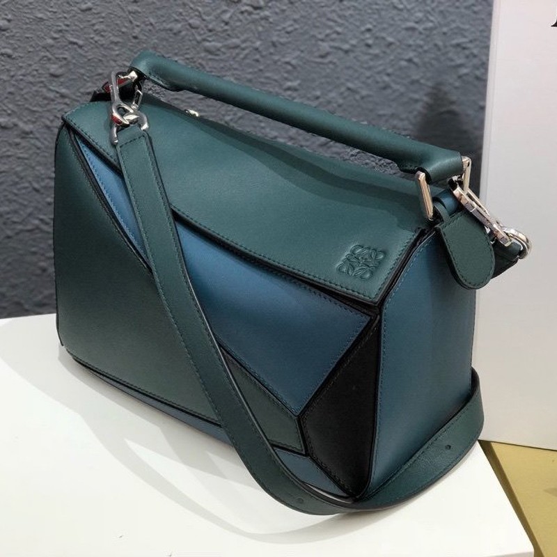 [Not available in Japan] Loewe Puzzle Bag Replica Tricolor Shoulder Bag loo96041