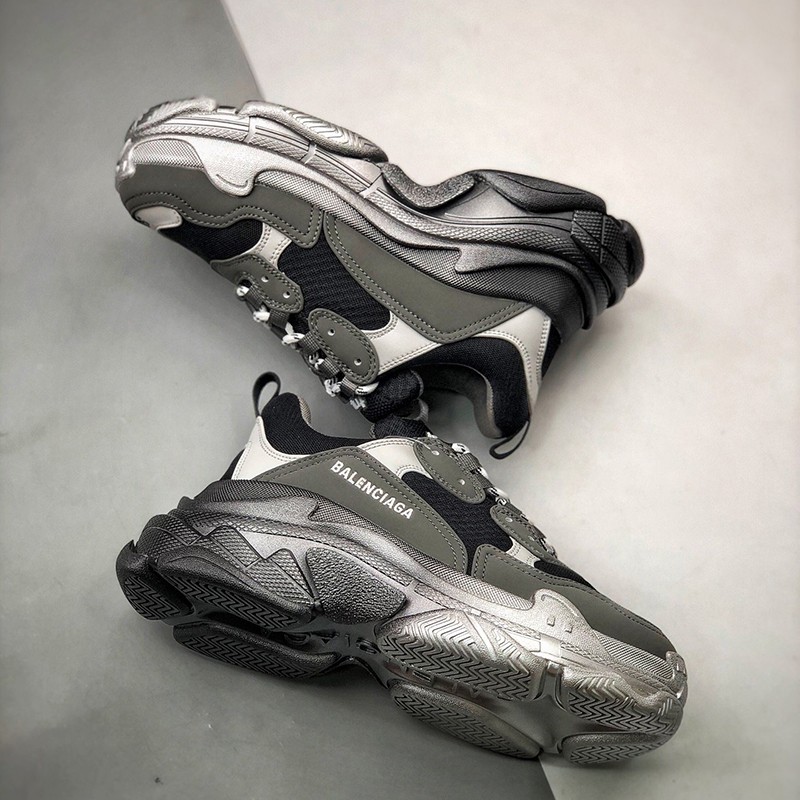[Not available in Japan] Balenciaga Triple S fake sneakers bau61599