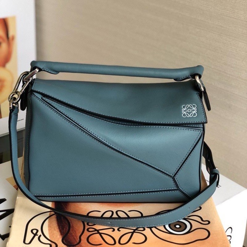 Sold out Loewe Puzzle Bag Replica Tricolor Shoulder Bag loc38322