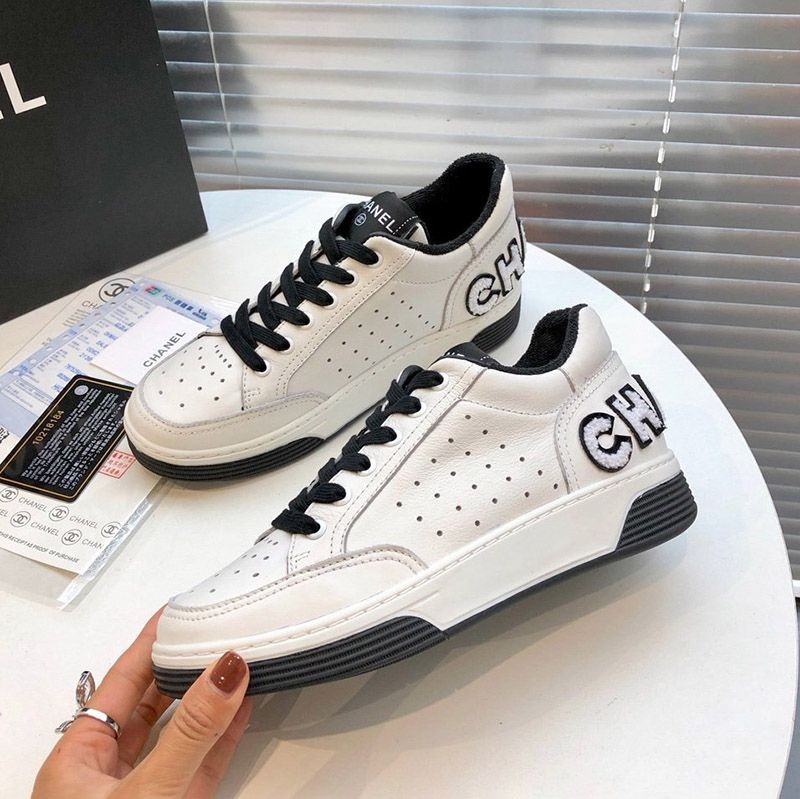 Very popular all over the world? Chanel replica sneakers replica white shw70901