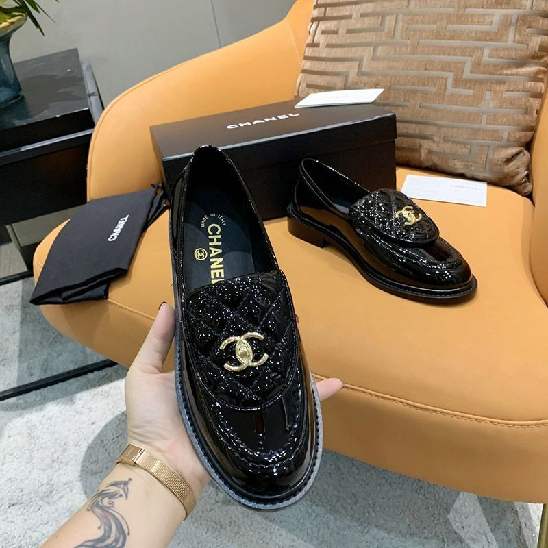 *Very popular* Chanel CC turnlock loafers replica shp05323