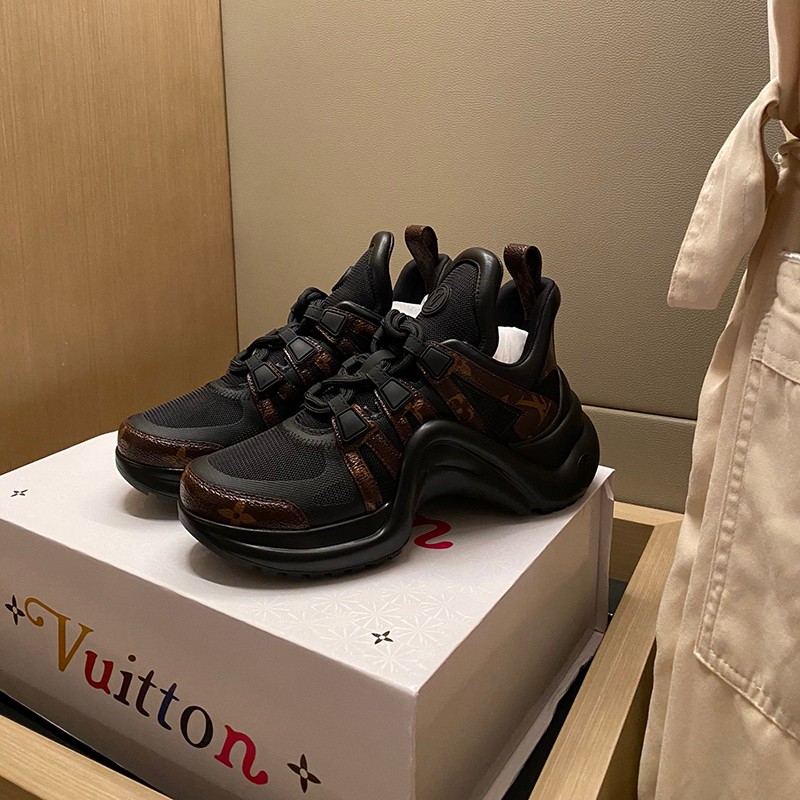 Louis Vuitton Replica Arclight Line Sneakers vug02520 Sold Out