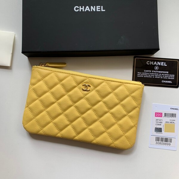 Get it before it sells out! Chanel Caviar Classic Small Pouch in Calfskin cc2108235 Get it before it sells out! Chanel Caviar Classic Small Pouch in Calfskin cc2108235