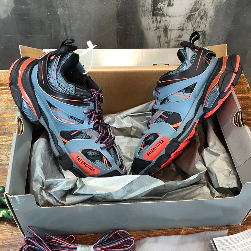 Tracked delivery Balenciaga sneakers replica men's popular track trainers hard to find colors baq48644 Tracked delivery Balenciaga sneakers replica men's popular track trainers hard to find colors baq48644