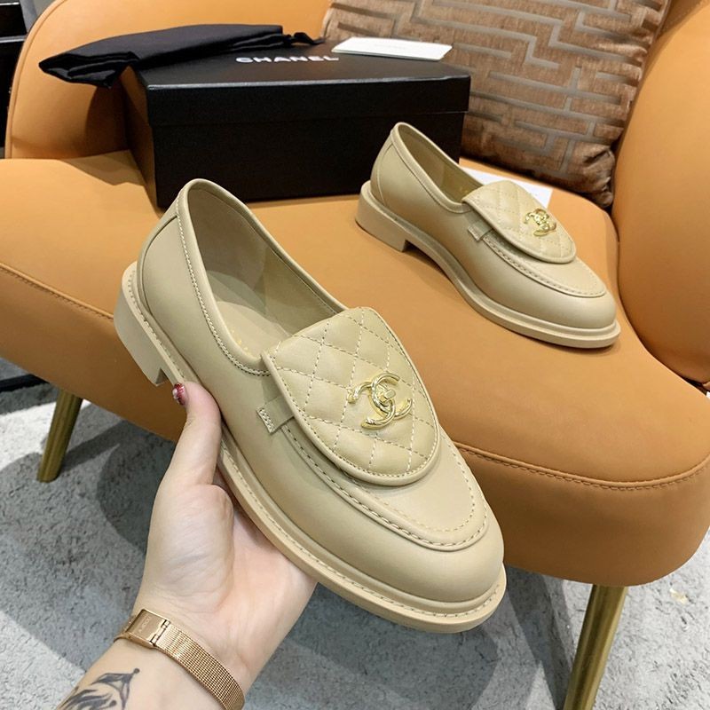 No customs duties *Very popular* Chanel CC turnlock loafers replica she16939