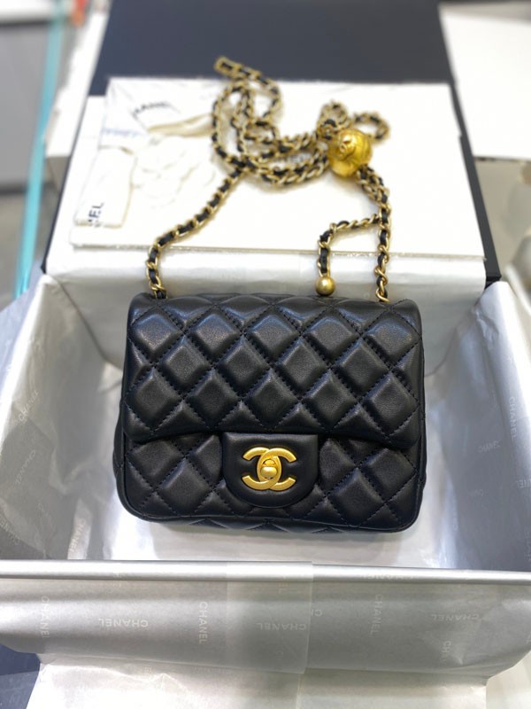 Classic Chanel replica Matelasse mini flap chain bag shm58752