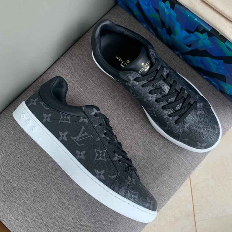 Louis Vuitton Sneakers Replica Charlie Shoes Not Available in Japan vuy20372