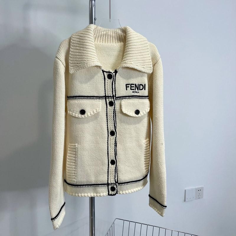Extremely rare! [Fendi] FF motif ★ 2021 cardigan sweater fake fee96685