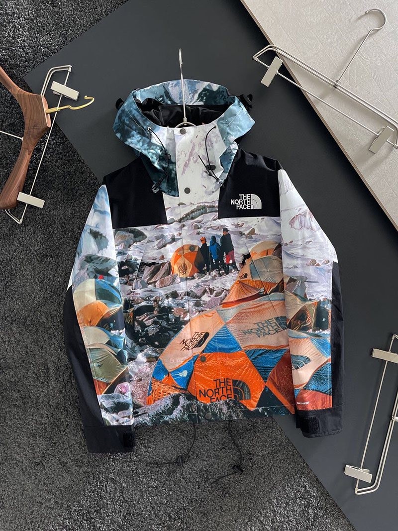 No customs duties Supreme x North Face collaboration Arc Logo fake mountain parka Supreme Nob64050