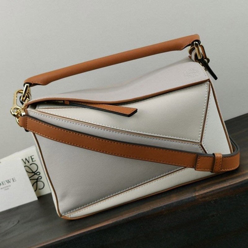 Sold out Loewe Shoulder Bag Replica PUZZLE Nano loq39644