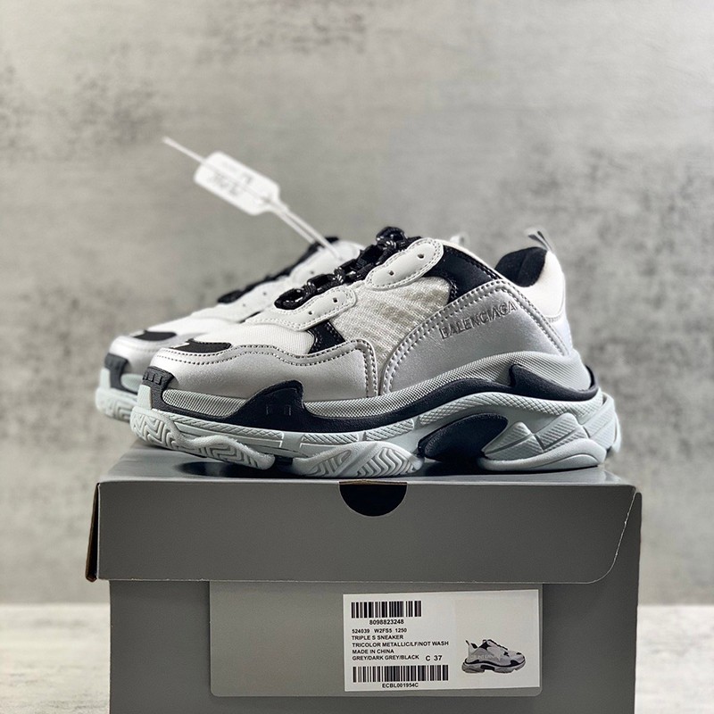 Rare color Balenciaga Triple S sneakers fake triple sole baw62267 Rare color Balenciaga Triple S sneakers fake triple sole baw62267