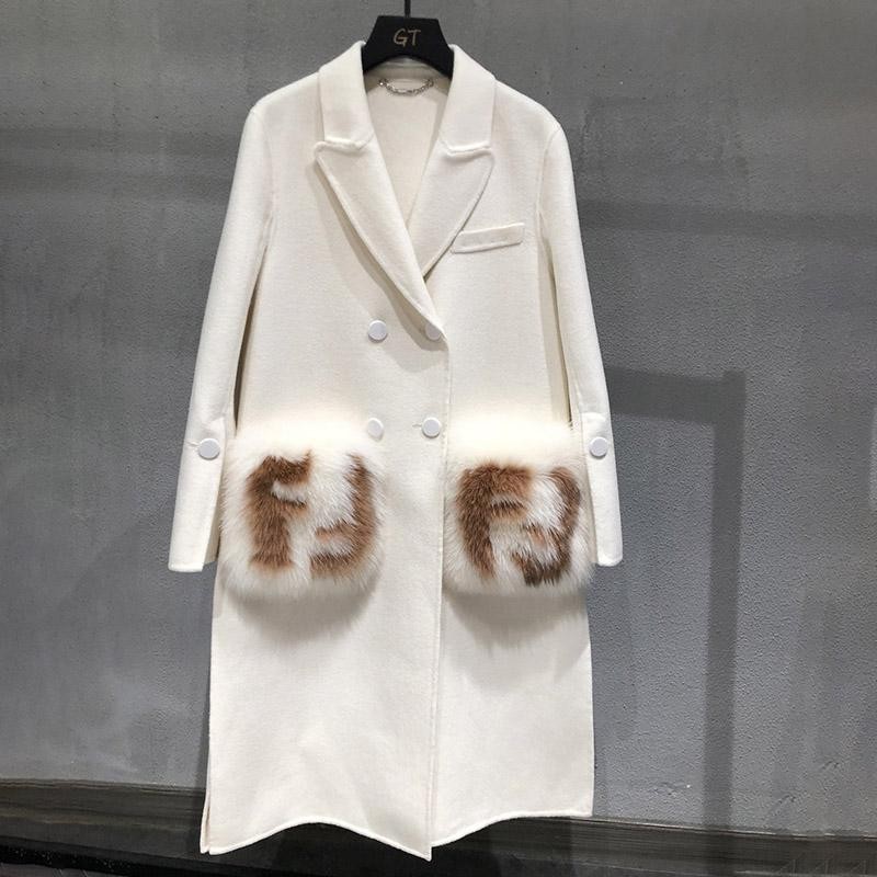 Love at first sight? (Fendi) wool coat replica with fur pockets to make your outfit even more beautiful fen83688