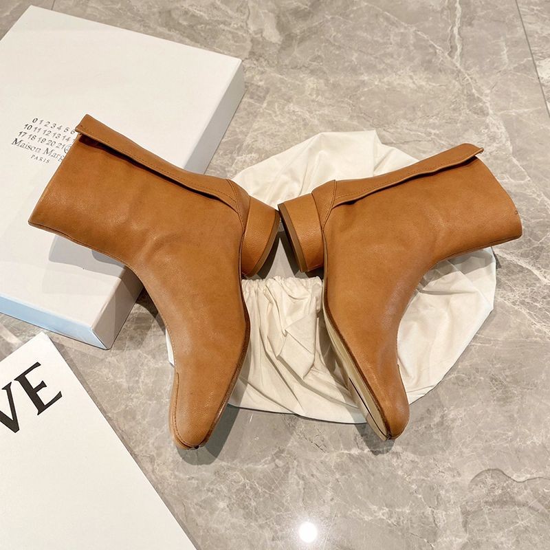 New for Spring: Maison Margiela Tabi Ankle Boots, Replica Calfskin Leather, 3.5cm Heel Mav88019