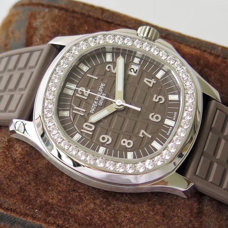 Very popular! Patek Philippe Aquanaut Luce replica ★ Brown stainless steel paq81365