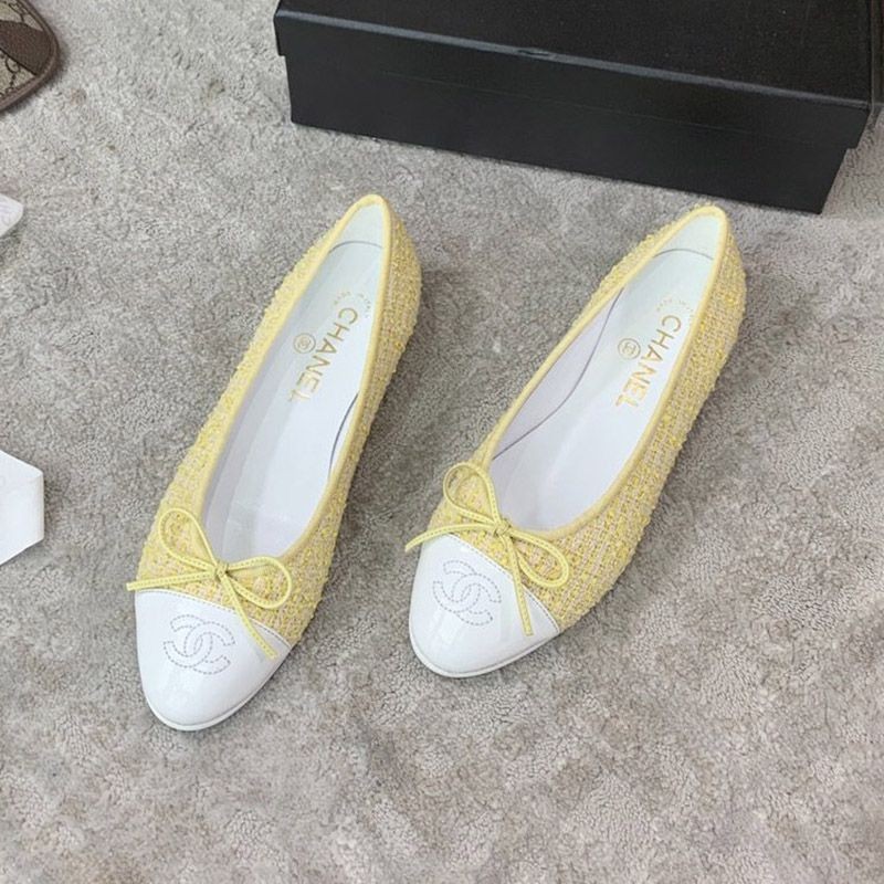 Extremely rare! Popular Chanel? Elegant bicolor ballerina fake shx06034