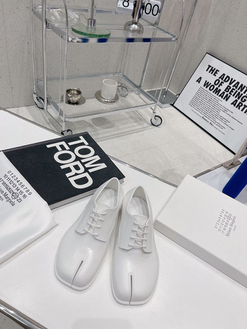Sold out Maison Margiela Replica Tabi Calf Leather Lace-up Shoes White 3.5cm Heel Maz53858