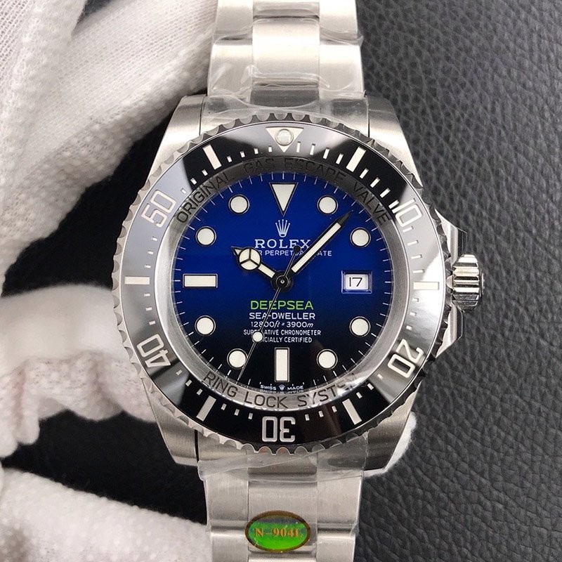 Eye-catching color Rolex Replica Sea-Dweller Deep Sea Oystersteel 44 mm rod81623