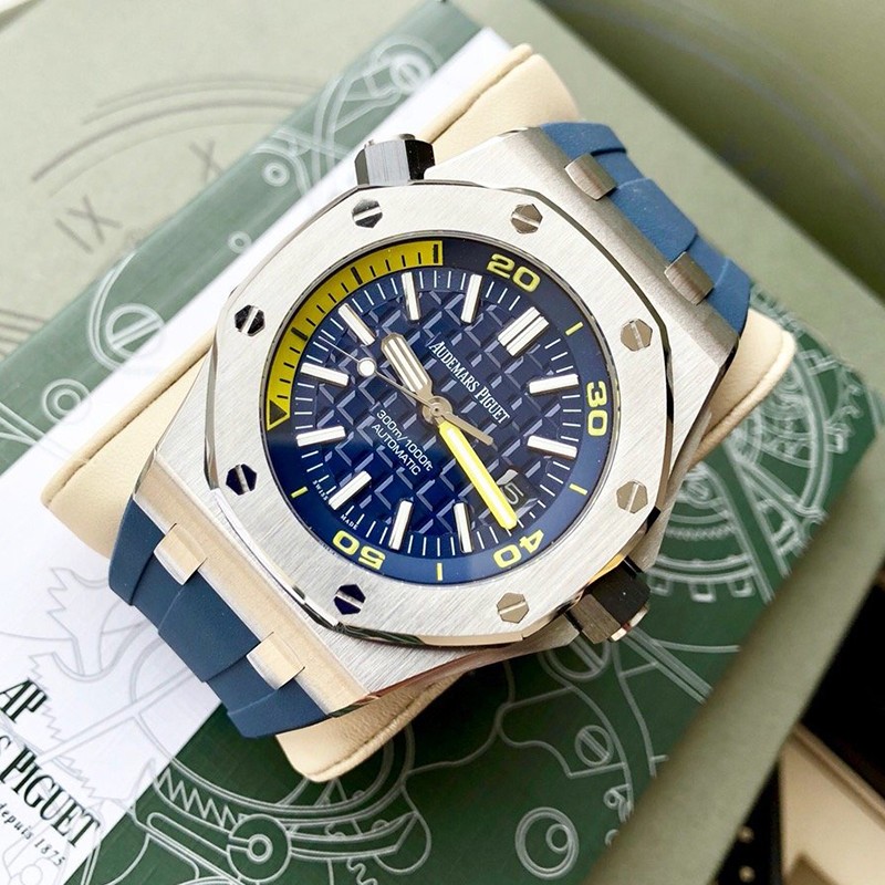 Extremely rare! Audemars Piguet Royal Oak Parody Offshore Diver 15703STOOA2CA01 Extremely rare! Audemars Piguet Royal Oak Parody Offshore Diver 15703STOOA2CA01
