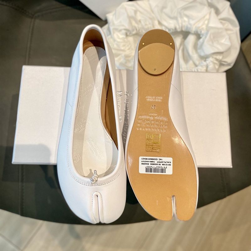 Very popular! Very popular Maison Margiela leather ballet shoes replica Mam36849