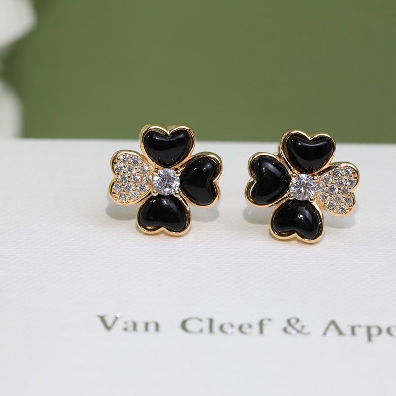 21-22AW Van Cleef & Arpels Replica Cosmos Earrings vaz59792