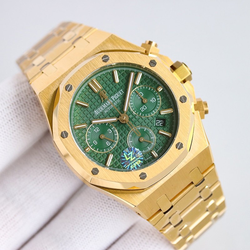 Cute Audemars Piguet Replica Royal Oak Chrono 41mm 26331OROO