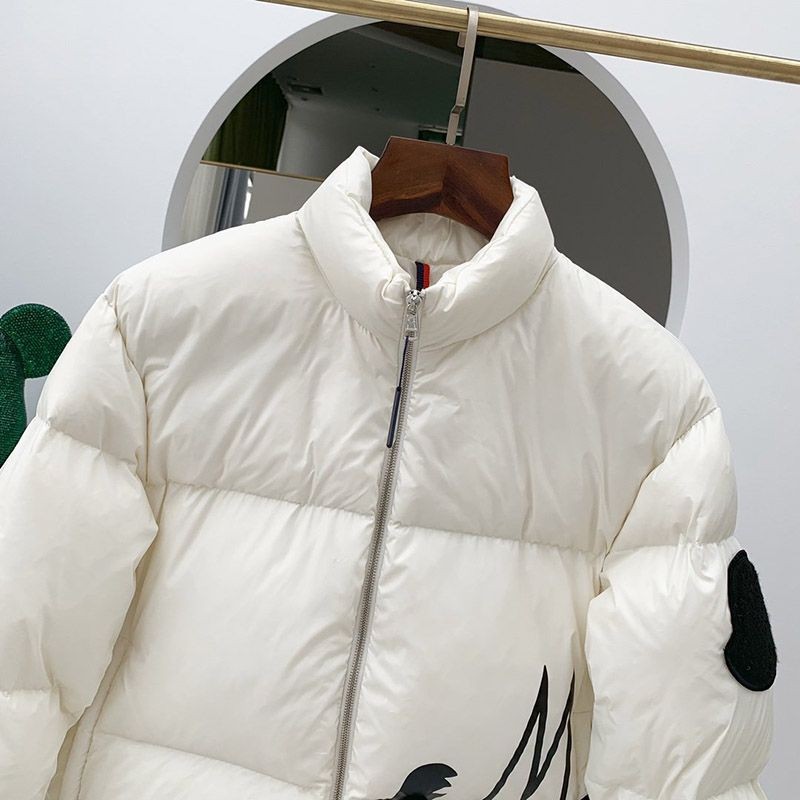 Popular all over the world? Moncler down jacket fake warm? moq43593