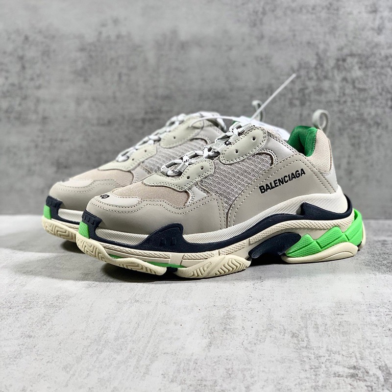 Love at first sight? Replica Balenciaga Triple S sneakers with triple sole baa55936