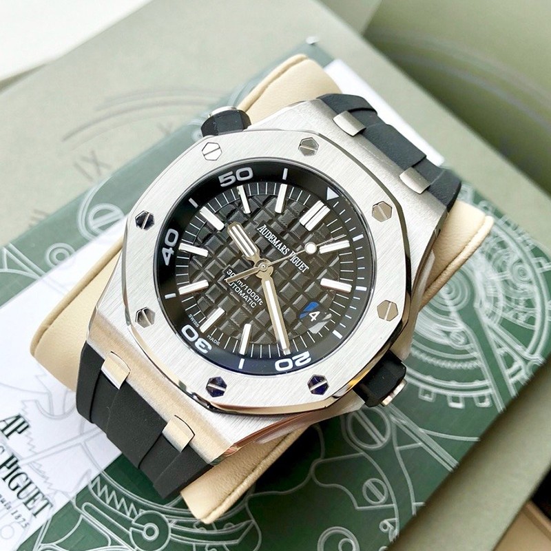 Cute Audemars Piguet Royal Oak Replica Offshore Diver 15703STOOA02CA01 Cute Audemars Piguet Royal Oak Replica Offshore Diver 15703STOOA02CA01