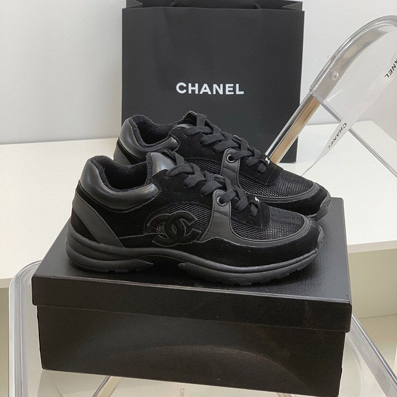 Love at first sight? Chanel super limited edition? Big CC stands out? Sneakers replica shd41405