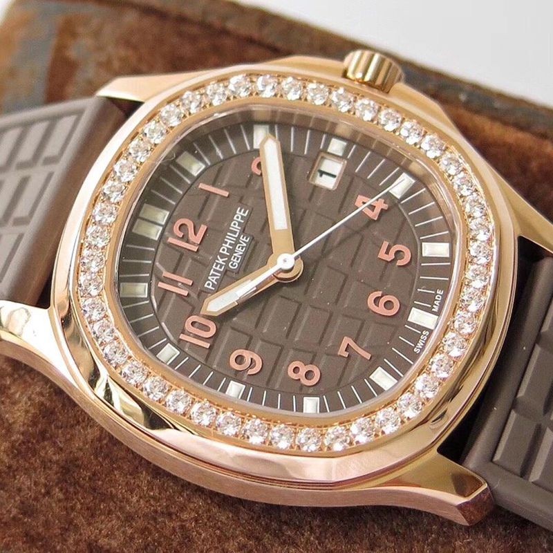 Eye-catching colors Patek Philippe Aquanaut Luce Replica ★ Brown Rose Gold PAL80280
