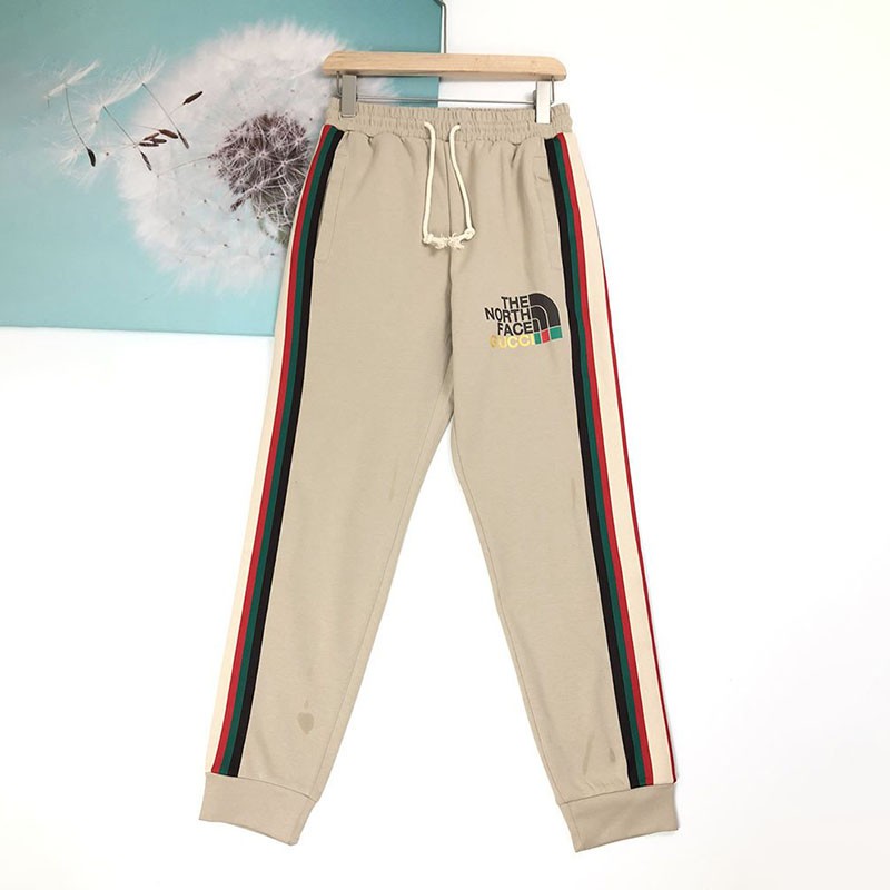 Eye-catching colors Gucci x The North Face * Web jogging pants fake Nog32093