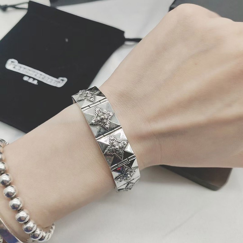 Very popular ★ Chrome Hearts [Zero Bracelet] Pyramid Plus fake Kuo53804