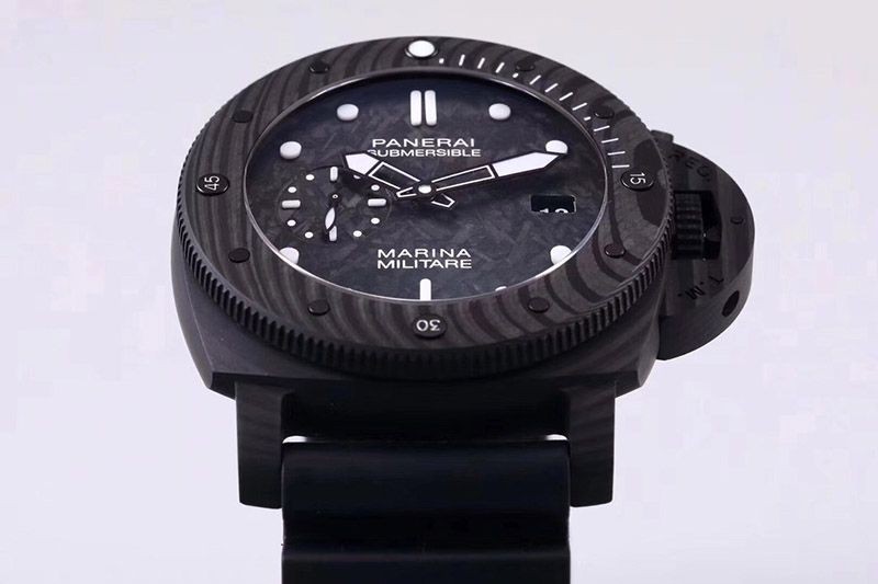 No customs duties SIHH 2019 Panerai Submersible Luna Rossa Replica 47MM PAM01039