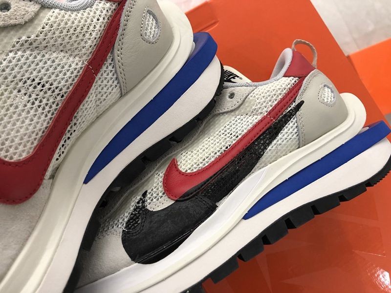 Comfortable to wear Sacai x Nike new collaboration sneaker Pegasus Vaporfly SP CV1363_100